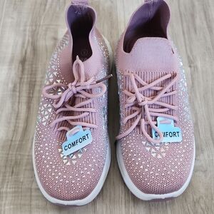 NWT SIZE 8 Rose Pink Sparkle Bling Slip On Sneakers